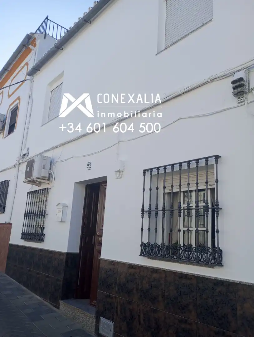 Casa en venda a Olvera, imagen 2