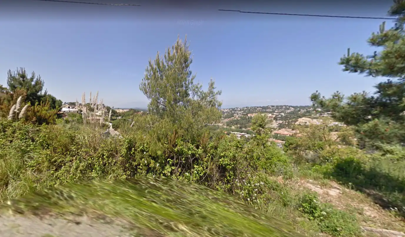 Lands and plots for sale in Carrer Cometa Halley