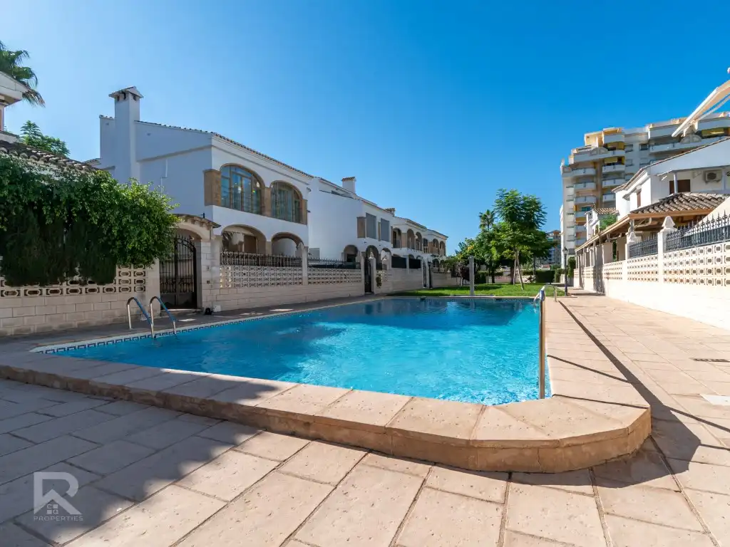 Piscina de Casa o chalet en venta en Gandia