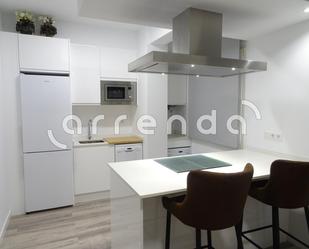 Cuina de Pis de lloguer en Santander amb Parquet i Moblat