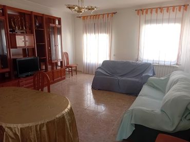 Casa amb balcó en venda a Almagro