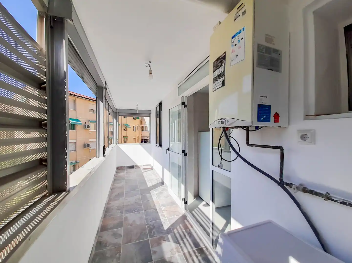 Balcony of Flat for rent in Madrid  with Heating, Terrace and Oven