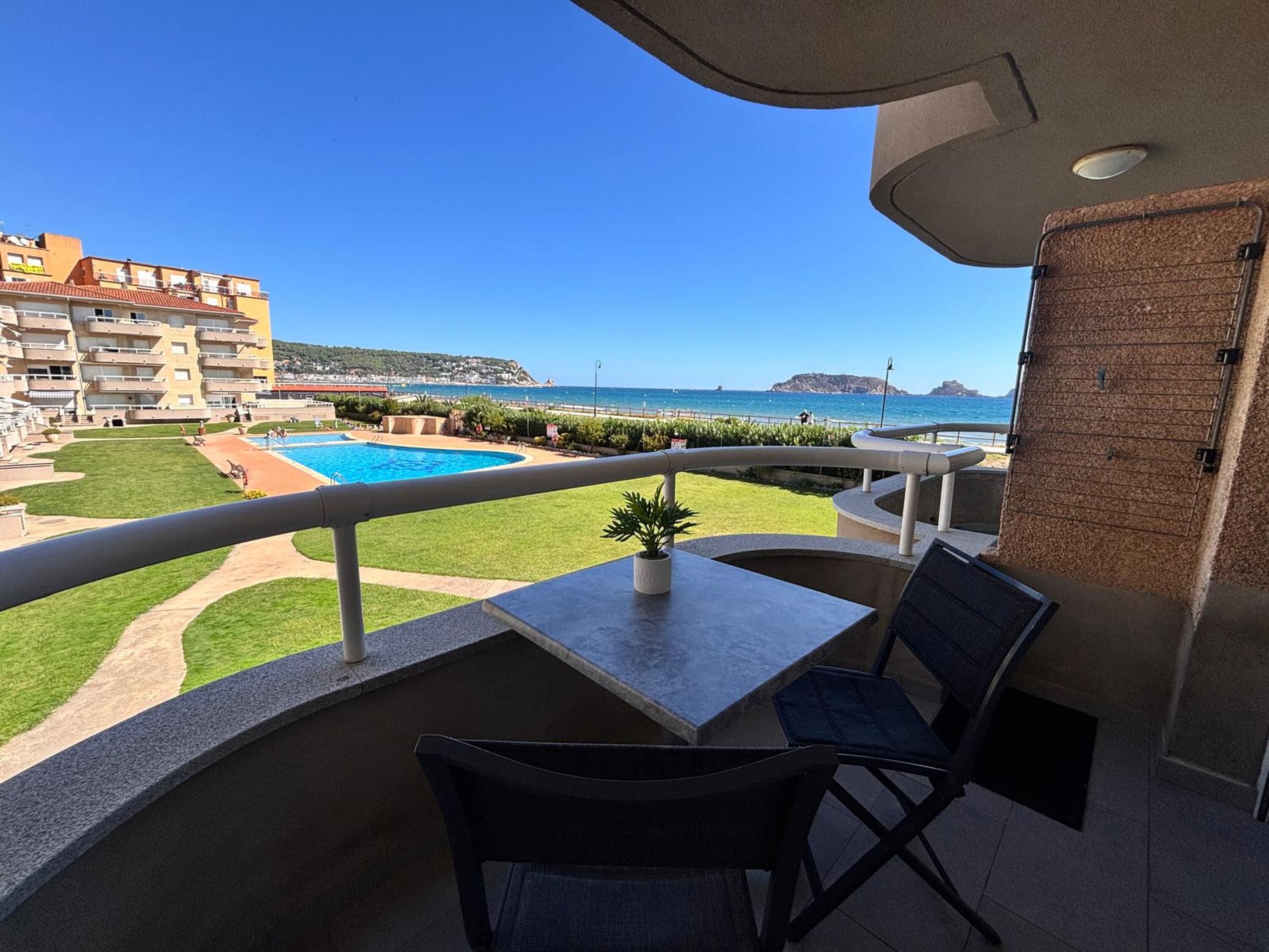 Bedroom of Flat for sale in L'Estartit  with Private garden, Terrace and Washing machine
