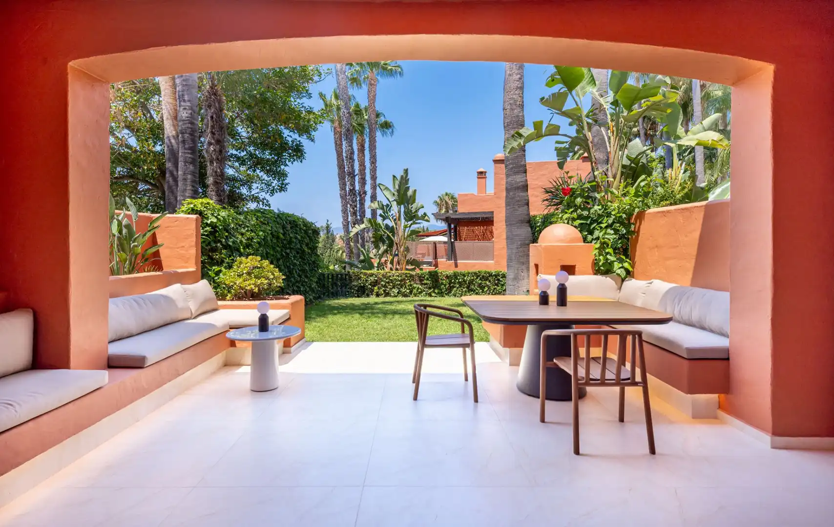Casa a schiera con terrazza in vendita a Milla de Oro