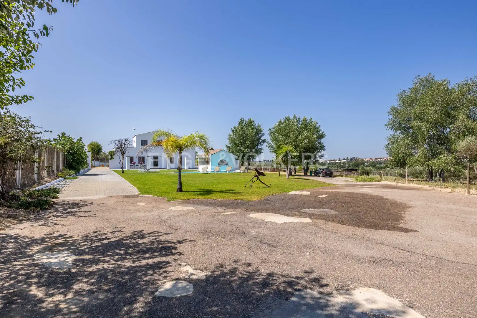 Außenansicht von Country house zum Verkauf in Espartinas mit Klimaanlage, Heizung und Privatgarten