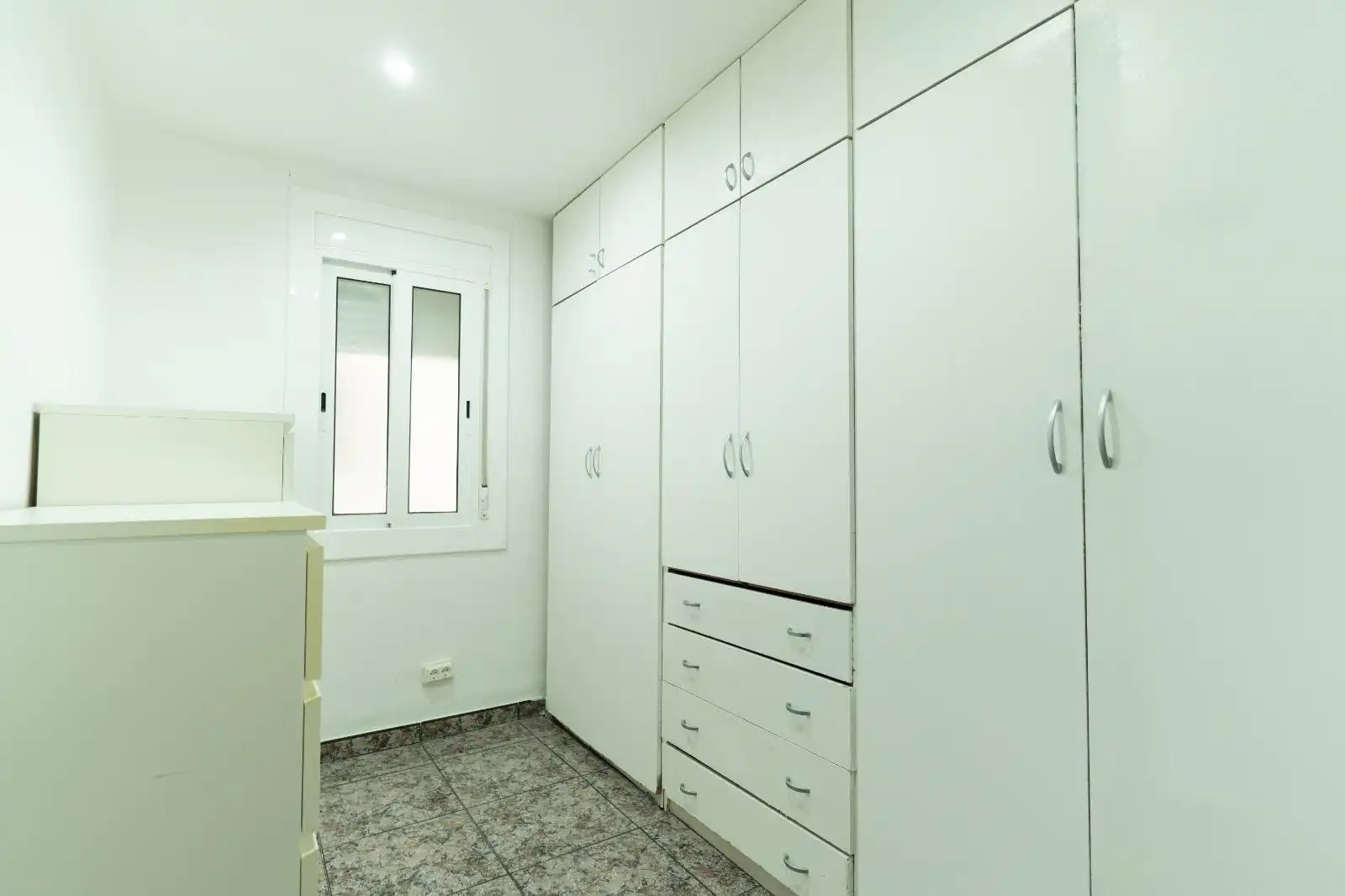 Habitación de Apartamento en venta en L'Hospitalet de Llobregat con Aire acondicionado y Calefacción