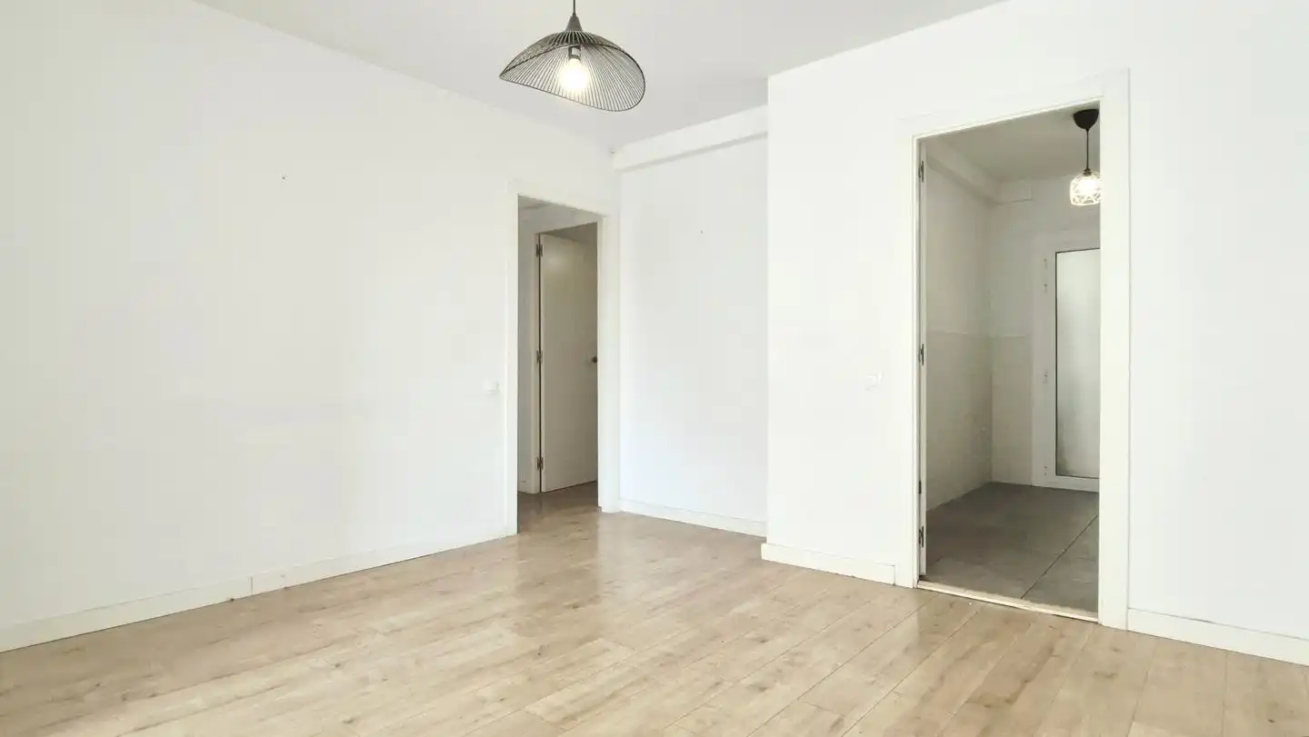 Bedroom of Flat for sale in Terrassa  with Parquet flooring and Alarm