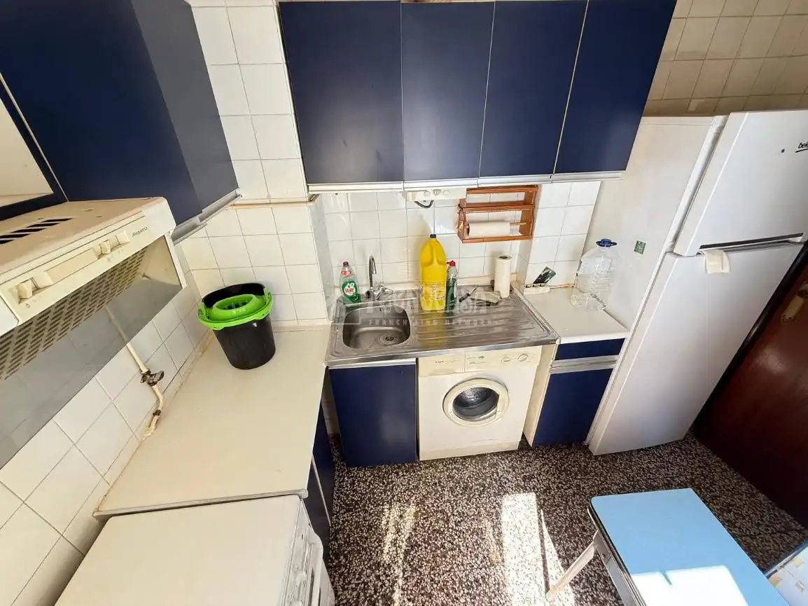 Kitchen of Flat for sale in Zaragoza