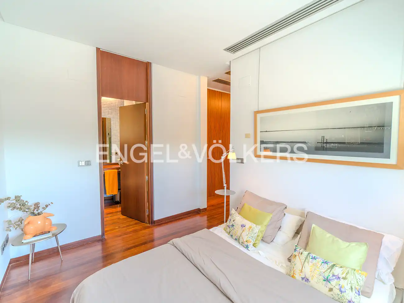 Dormitori de Casa o xalet en venda en Elche / Elx amb Aire condicionat, Calefacció i Jardí privat