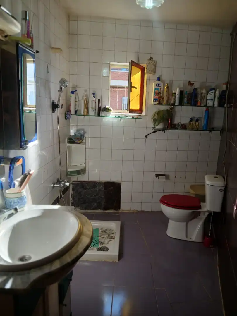Bathroom of Houses for sale in Santiago de la Puebla  with Private garden and Furnished