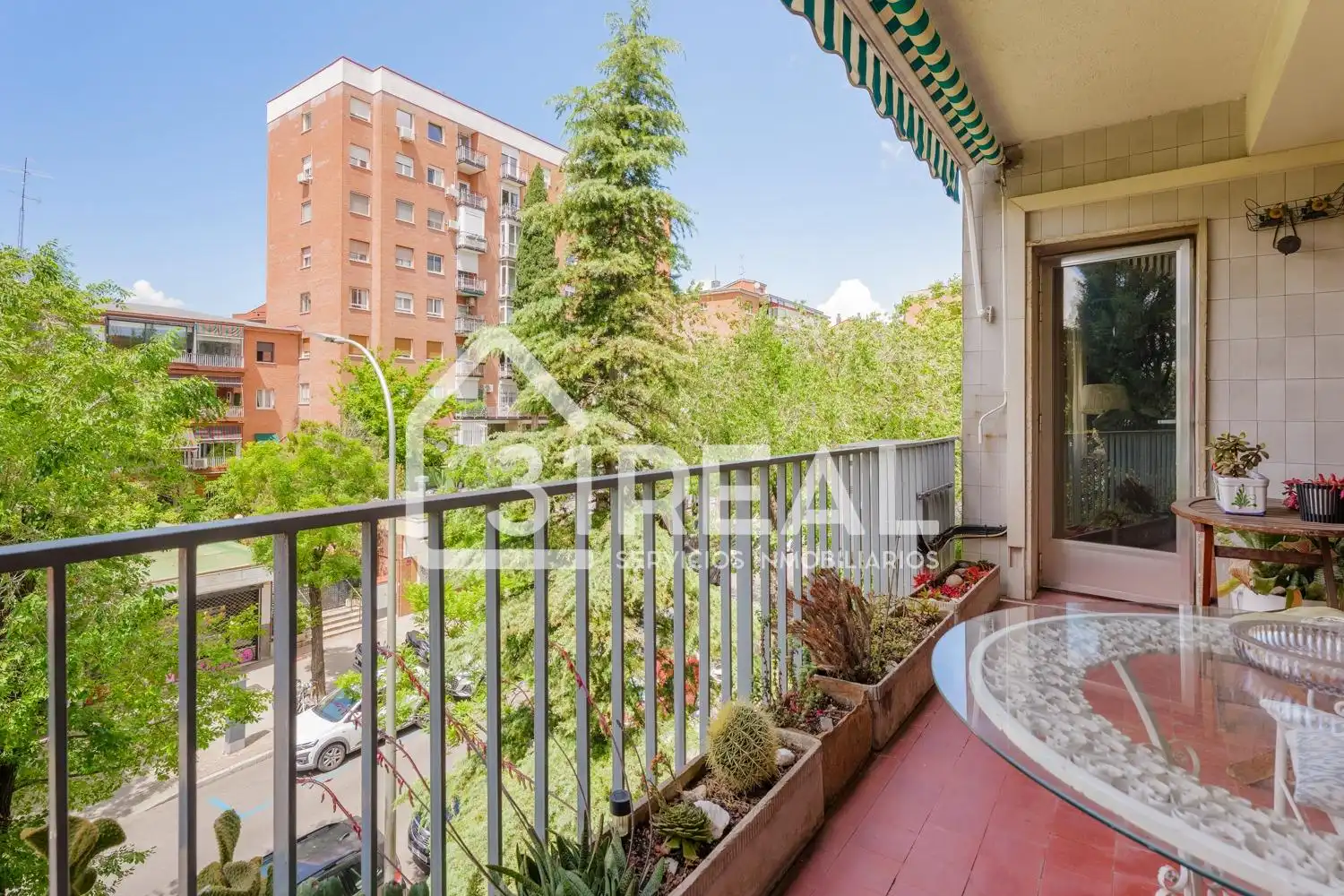 Balcony of Flat for sale in Madrid  with Air Conditioner, Heating and Parquet flooring