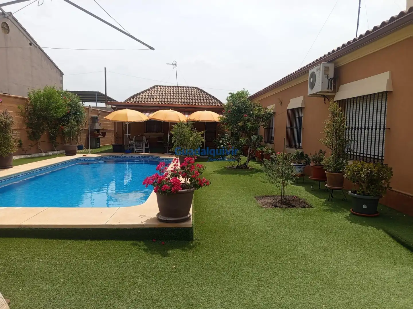 Villa con piscina in vendita a Entrenúcleos, imagen 4