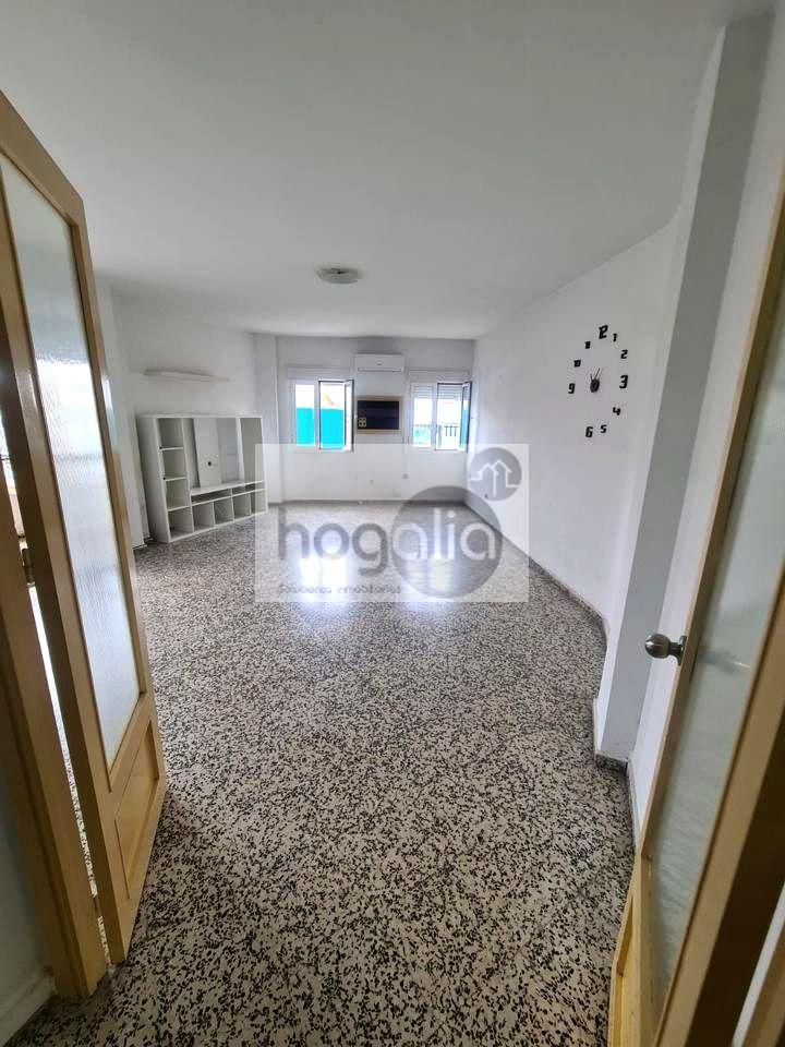 Wohnzimmer von Wohnung miete in  Sevilla Capital mit Klimaanlage, Terrasse und Abstellraum