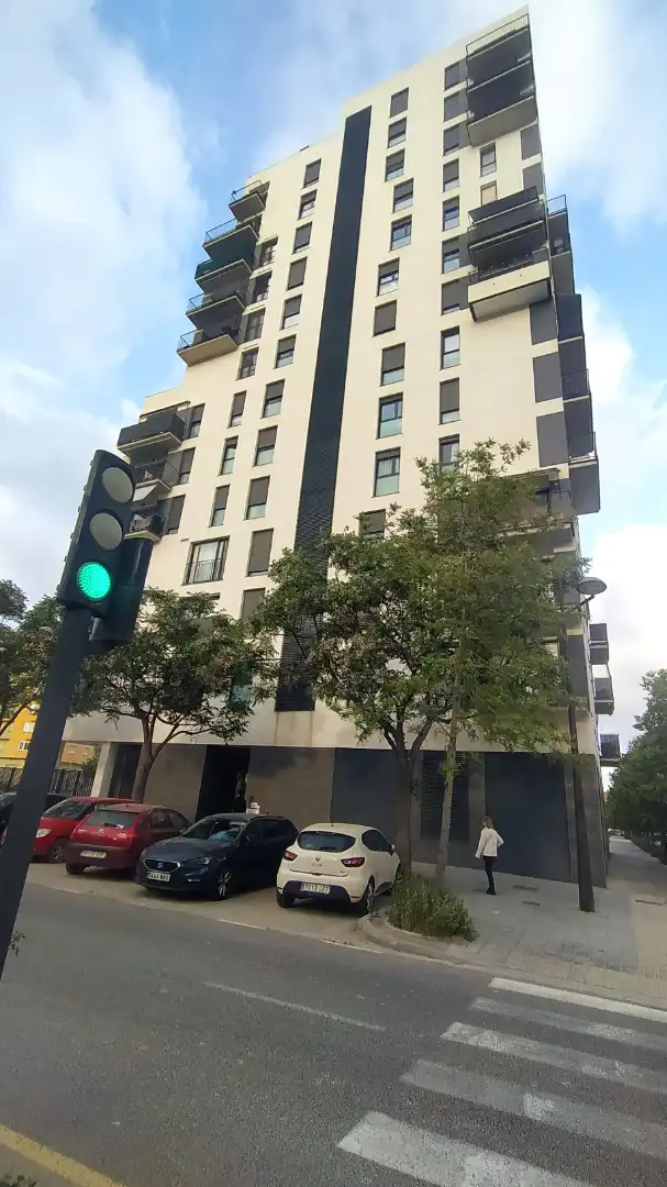 Exterior view of Flat for sale in Valencia  with Air Conditioner, Storage room and Balcony
