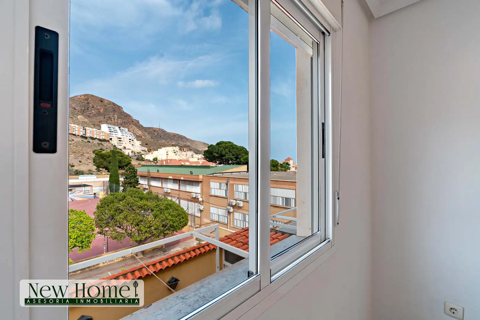 Terraza de Casa adosada en venta en Roquetas de Mar con Terraza, Amueblado y Piscina comunitaria
