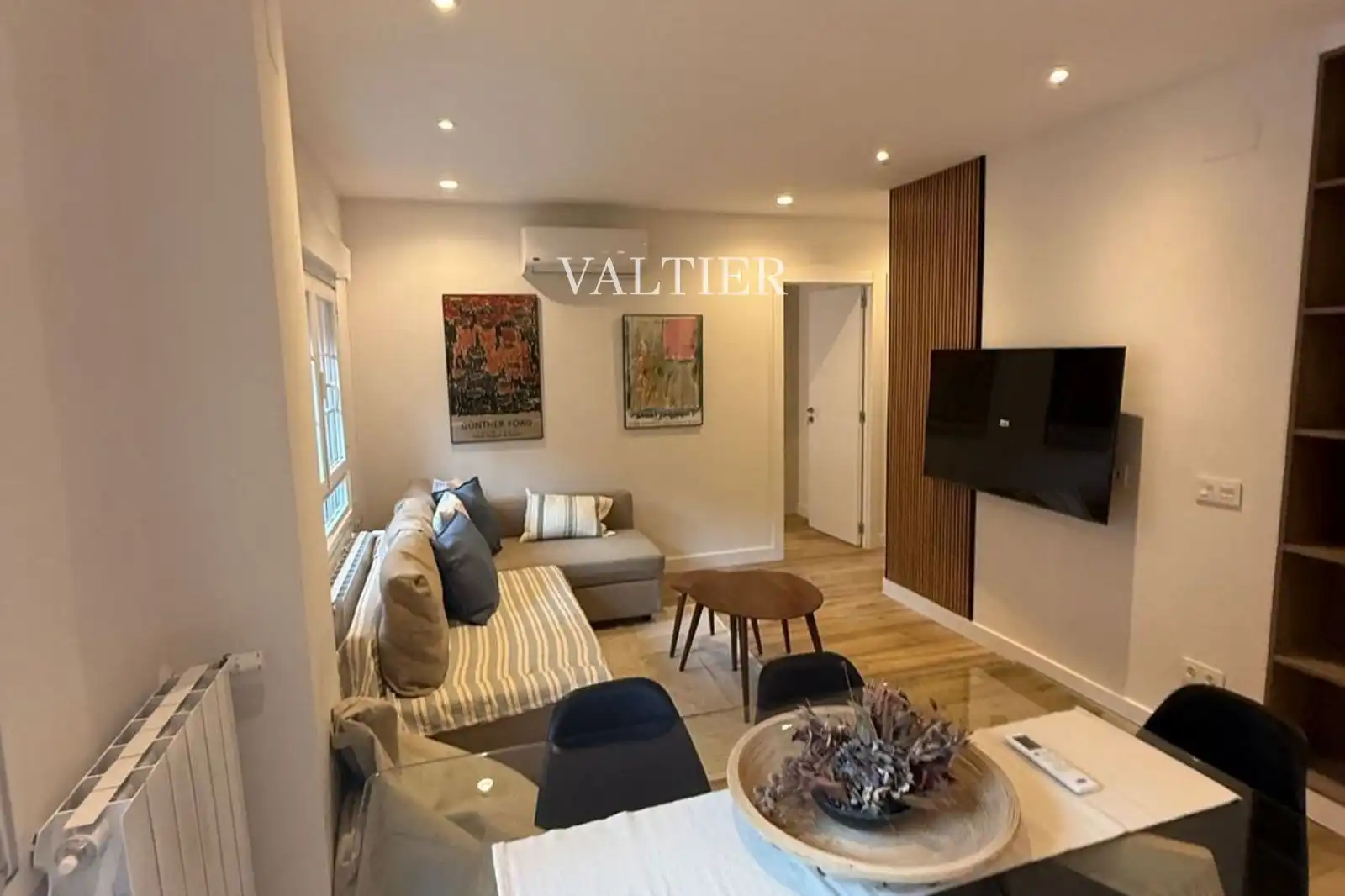 Living room of Flat for rent in Madrid  with Air Conditioner, Heating and Terrace