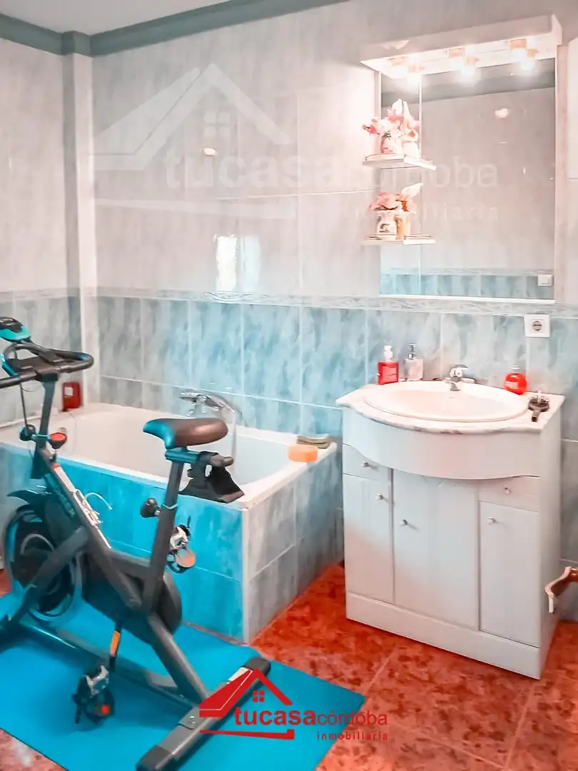 Bathroom of Country homes for sale in Córdoba  with Air Conditioner, Private garden and Storage room