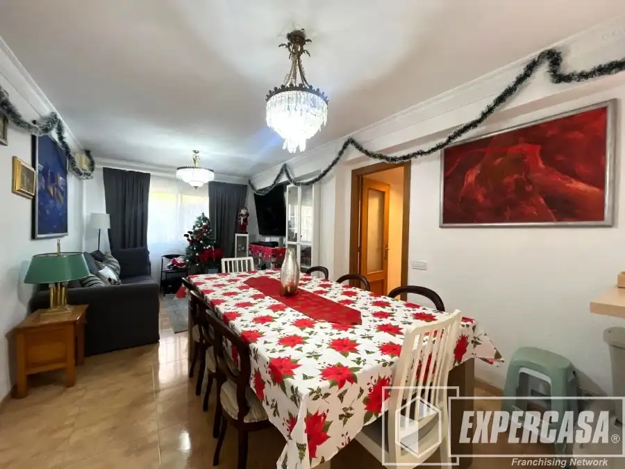 Dining room of Flat for sale in Valencia  with Air Conditioner
