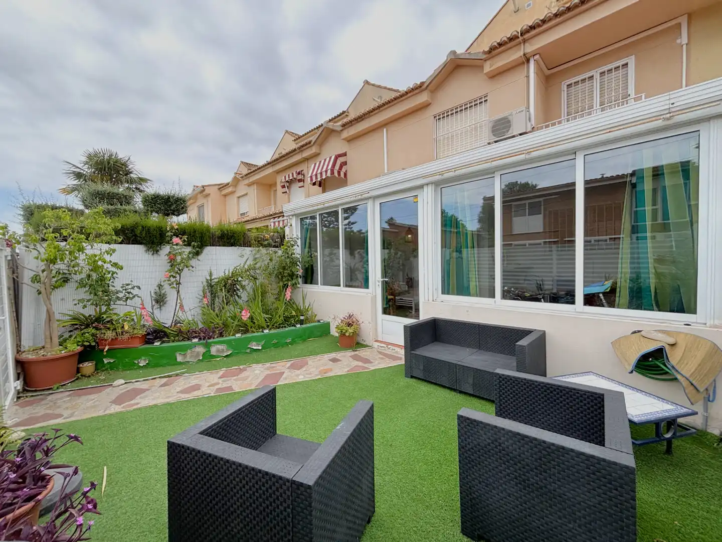 Detached homes for sale in Carrer Zarauz, El Grao