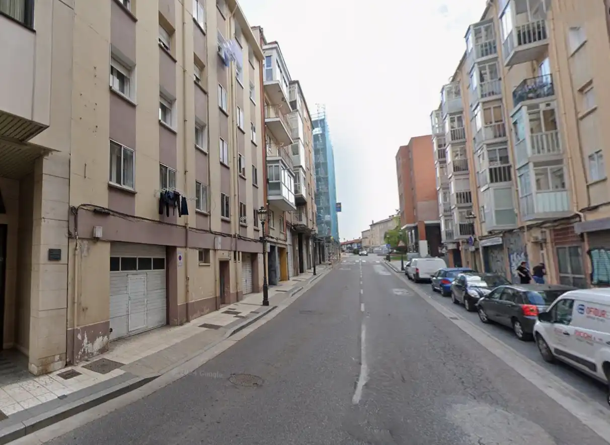 Vista exterior de Pis en venda en Burgos