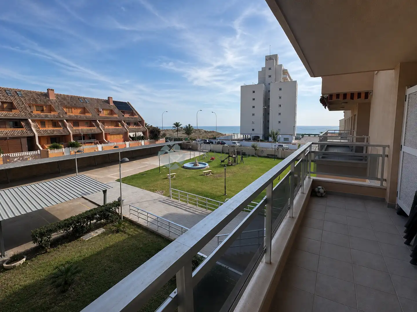 Vista exterior de Piso en venta en Valencia con Terraza, Piscina y Balcón