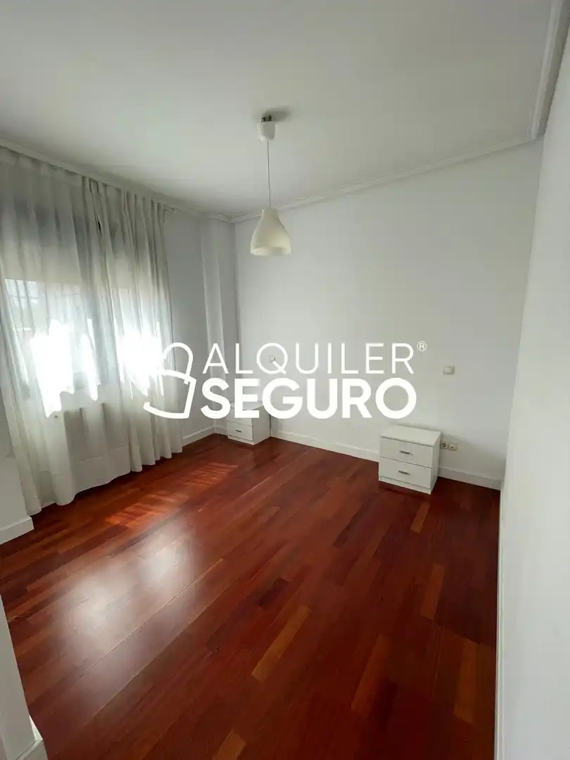 Habitación de Piso de alquiler en Madrid con Aire acondicionado y Calefacción