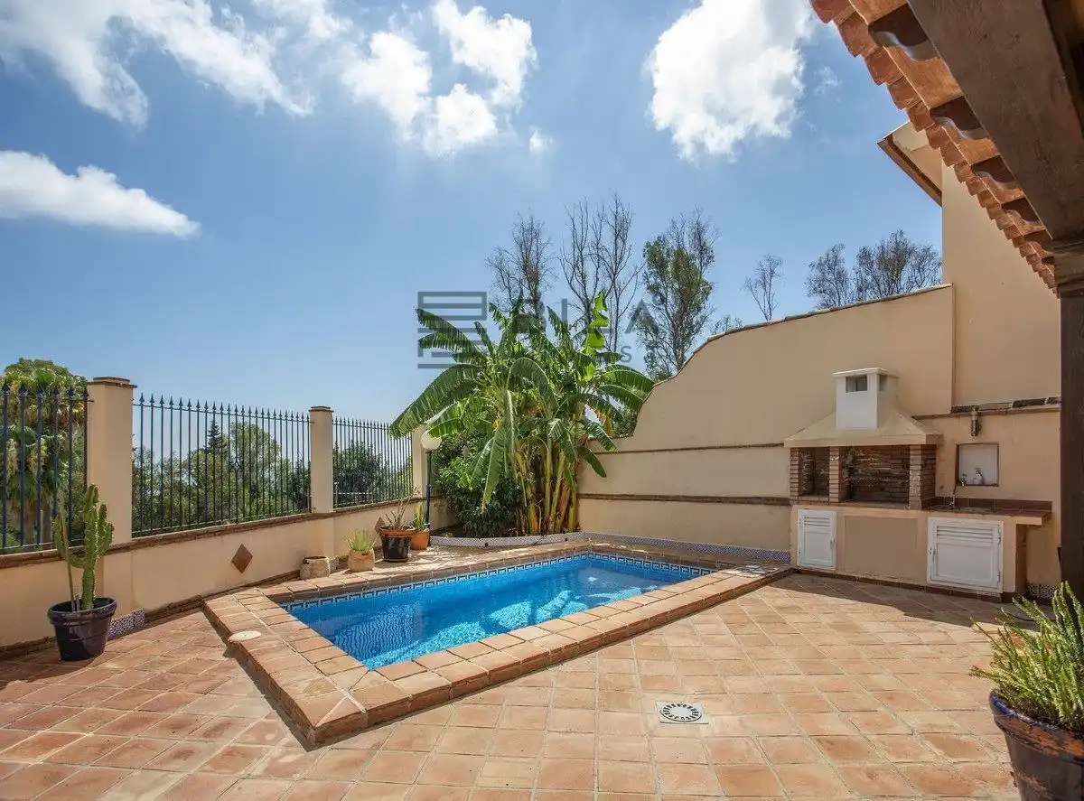 Detached homes for sale in de la Cañada, Rancho Domingo - La Hacienda