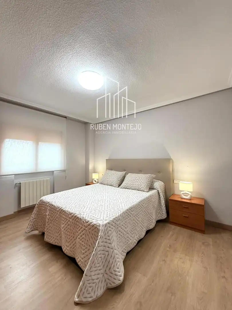 Habitación de Ático de alquiler en Salamanca con Calefacción, Terraza y Amueblado