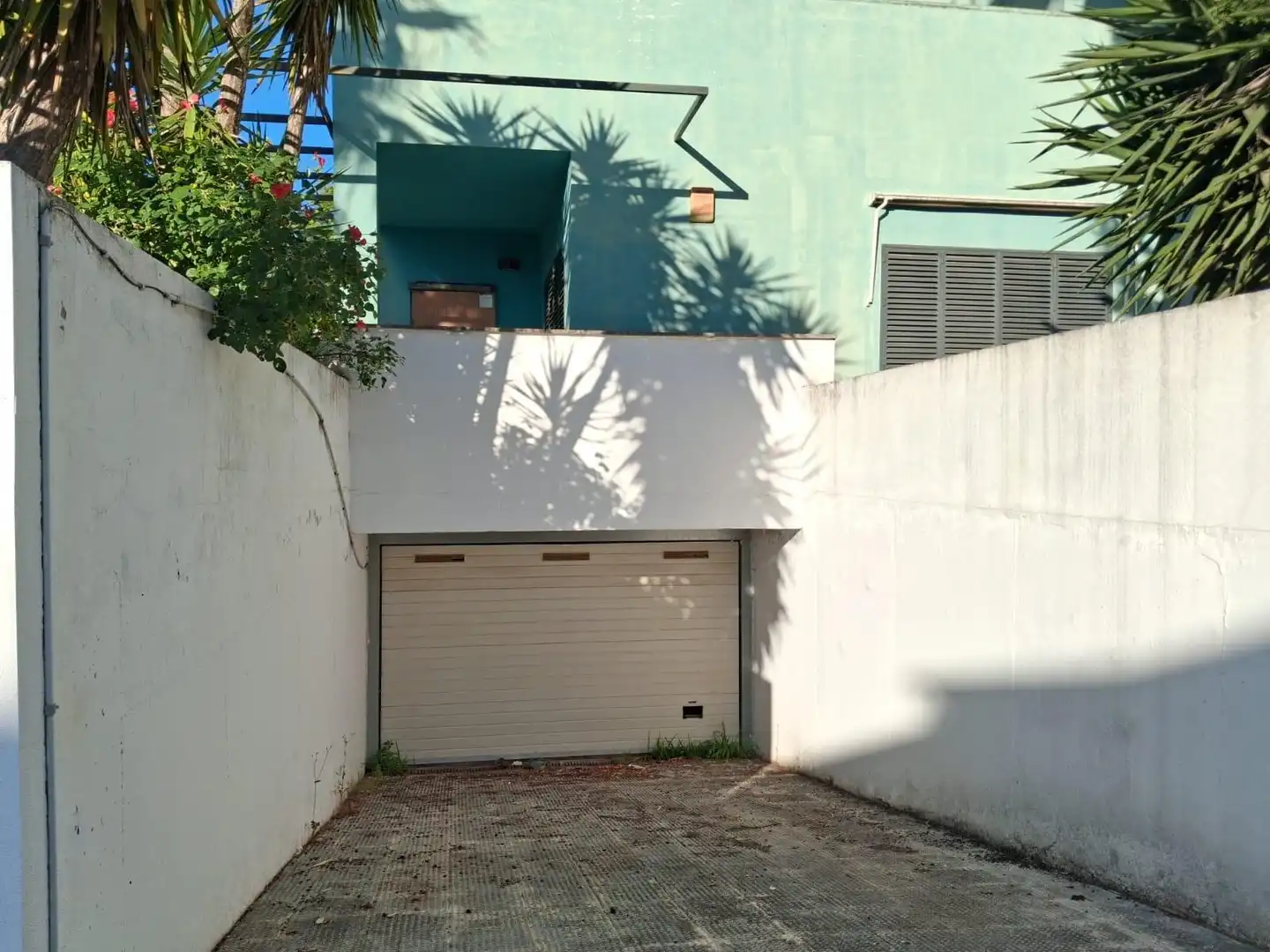Parking de Casa o chalet en venta en Espartinas con Jardín privado, Balcón y Piscina comunitaria