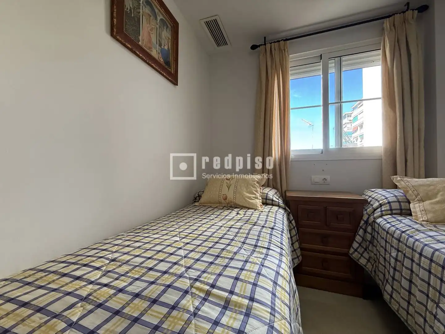 Habitación de Piso de alquiler en Málaga con Aire acondicionado y Amueblado