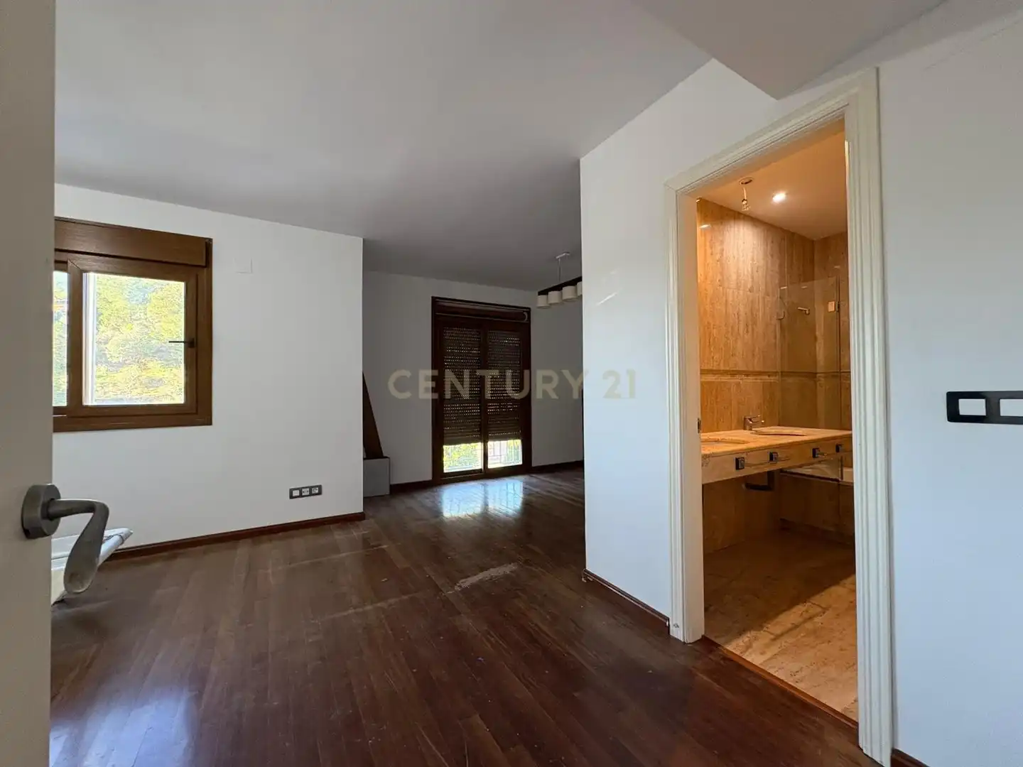 Houses for sale in Málaga  with Air Conditioner, Private garden and Storage room