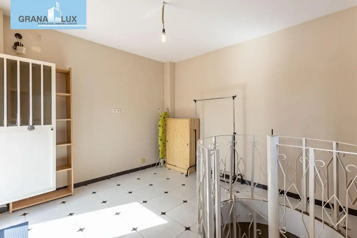 Chalet con terraza en venta en Calle de la Reina Mora, imagen 37