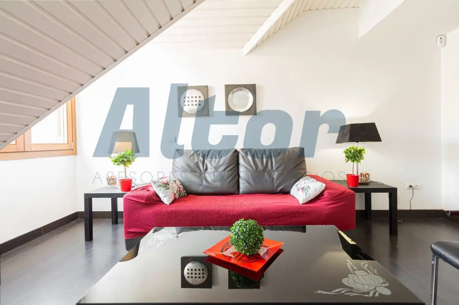 Living room of Attic for rent in Madrid  with Heating, Terrace and Furnished