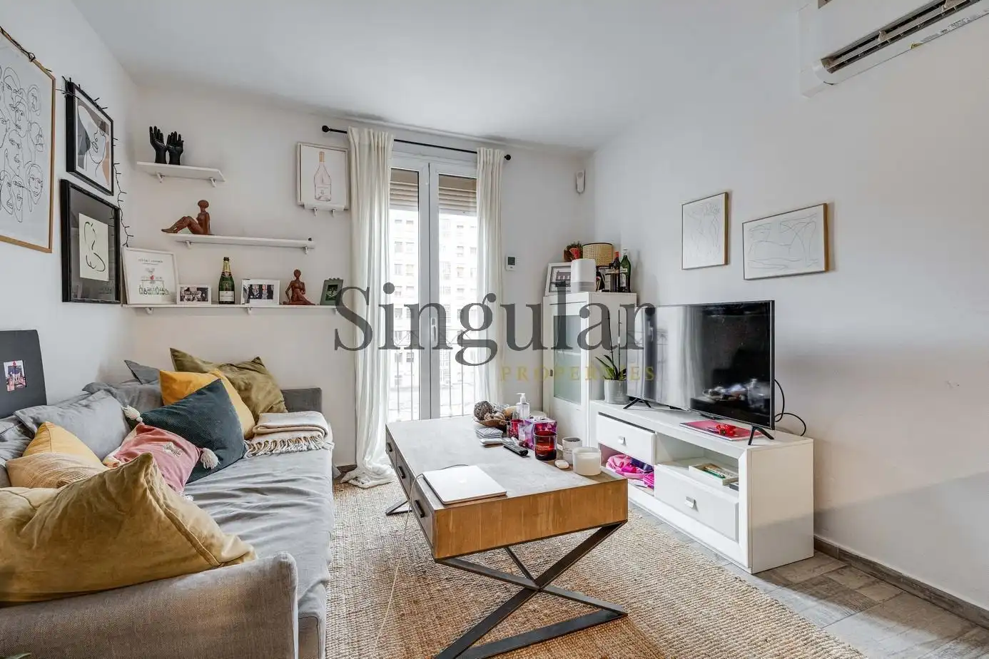 Appartamento con terrazza in vendita a Calle COMTE D'URGELL, imagen 3