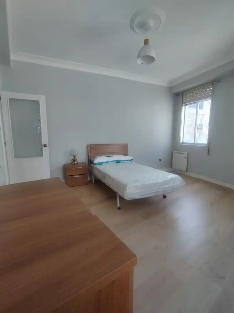 Bedroom of Flat for rent in Ferrol  with Air Conditioner and Furnished