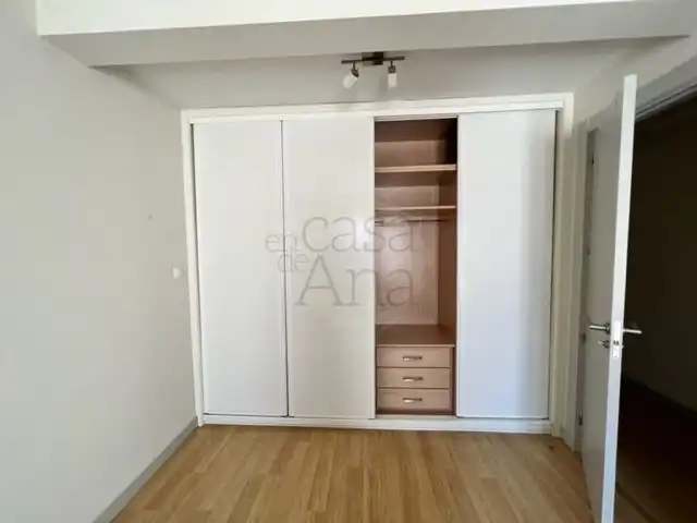 Habitación de Piso en venta en Bilbao  con Calefacción y Balcón