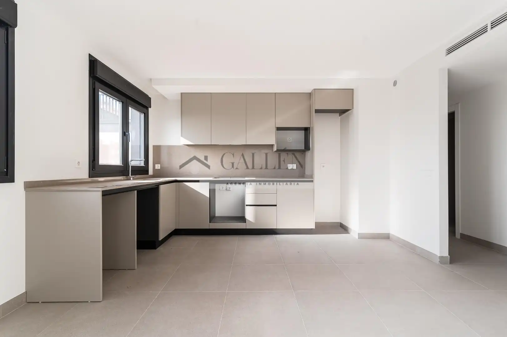 Cocina de Piso en venta en Castellón de la Plana / Castelló de la Plana con Aire acondicionado, Calefacción y Terraza