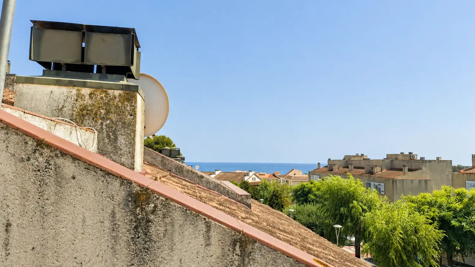 Exterior view of Houses for sale in Sant Andreu de Llavaneres  with Heating, Private garden and Community pool