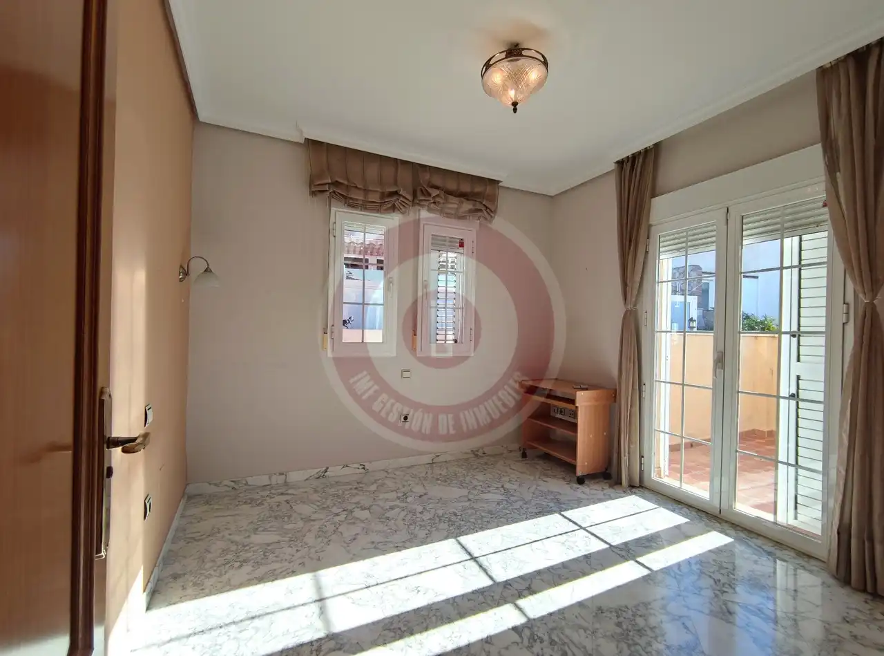 Habitación de Casa o chalet en venta en Vélez-Málaga con Aire acondicionado, Jardín privado y Terraza