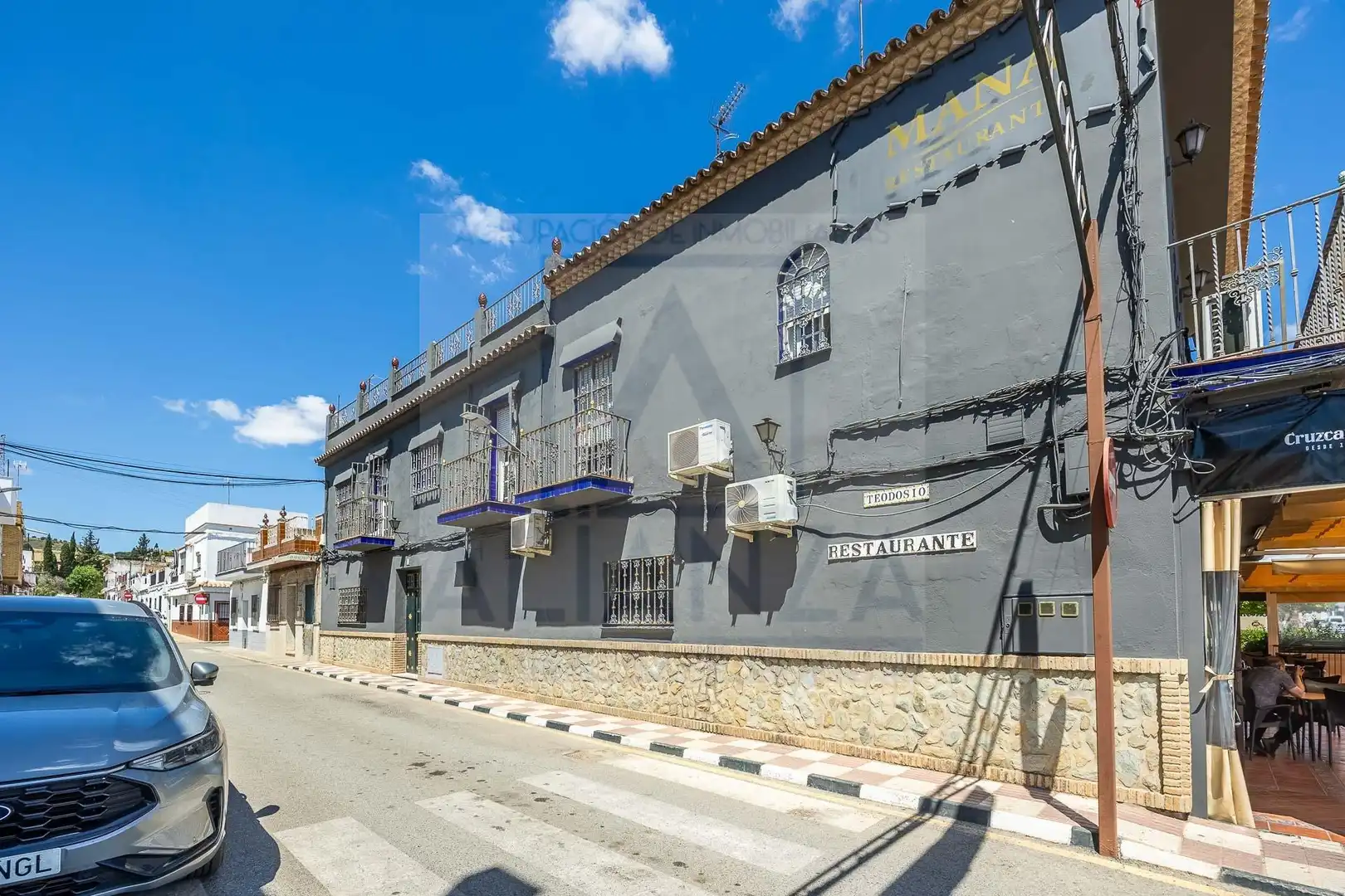 Vista exterior de Edificio en venta en Camas