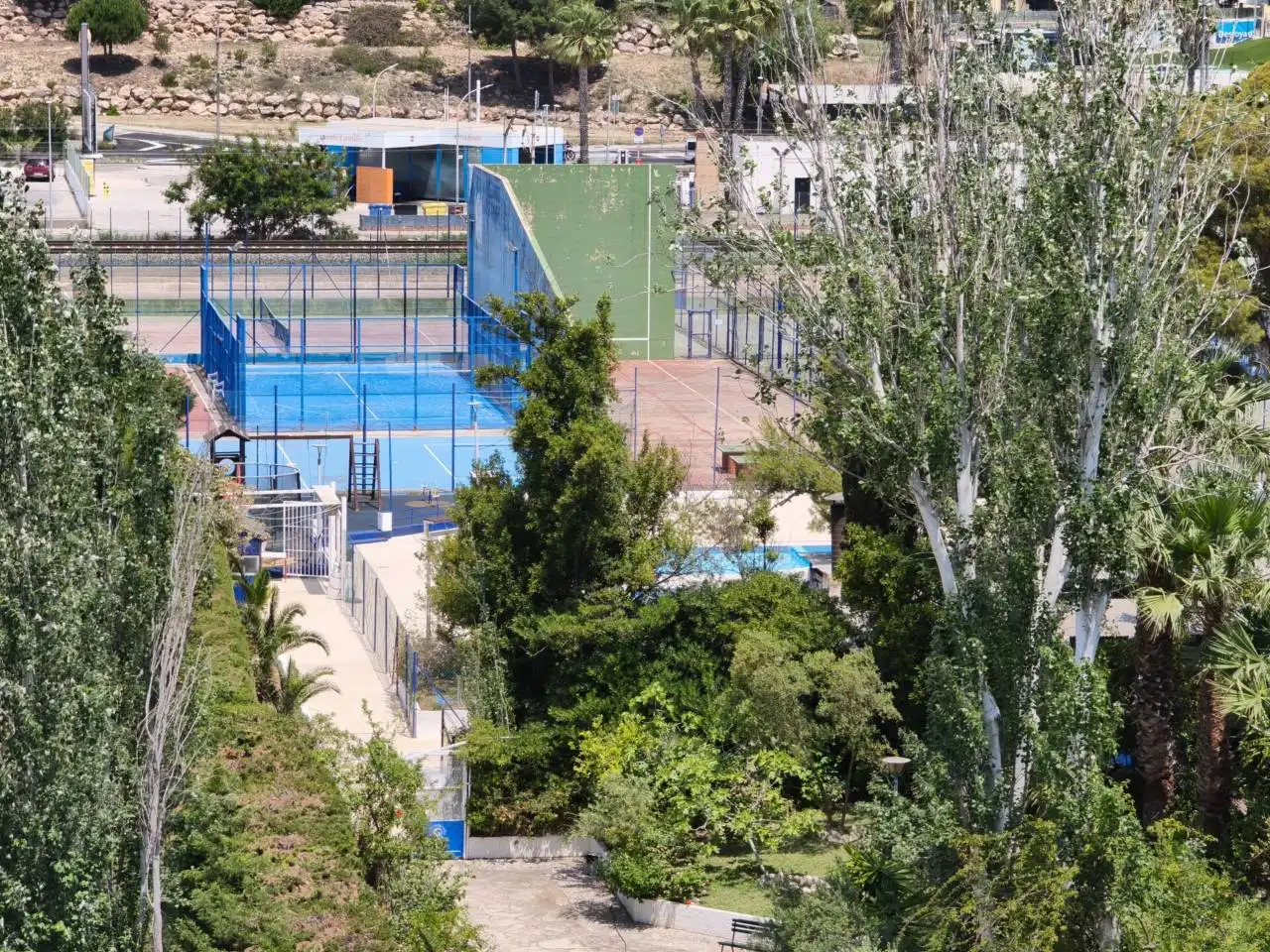 Piscina de Piso en venta en Calafell con Aire acondicionado, Terraza y Alarma