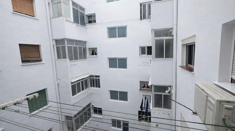 Foto 4 de Apartament en venda a Calle Miravioletas, Parque Victoria Eugenia, Málaga Capital