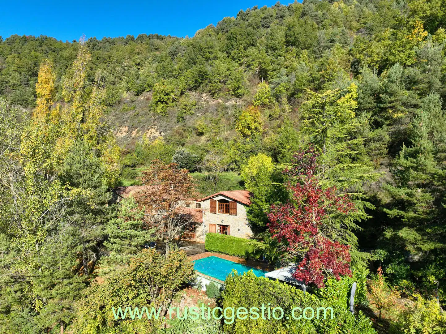 Jardín de Finca rústica en venta en Vallfogona de Ripollès con Jardín privado, Terraza y Piscina
