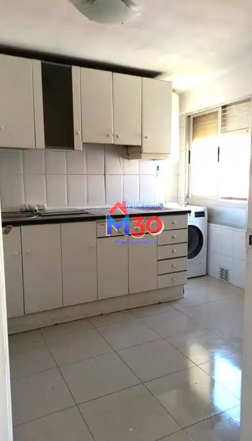 Cuina de Apartament en venda en Miranda de Ebro amb Calefacció, Terrassa i Traster