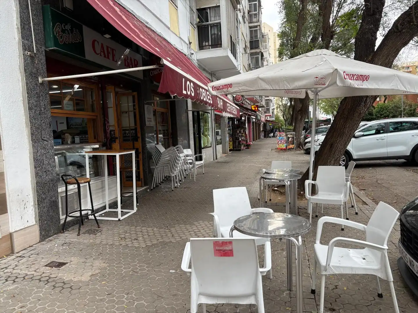 Commercial properties for sale in  Sevilla Capital