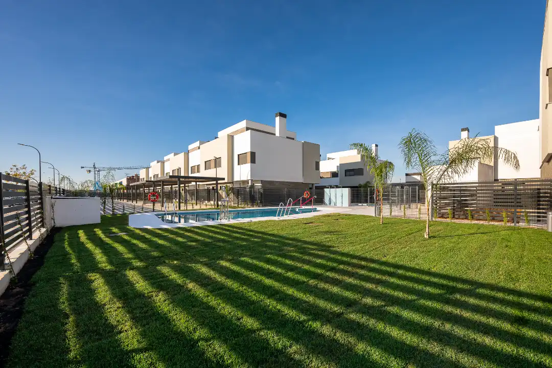 Xalet amb piscina en venda a Parcela R Sector SUSDBP "Palmas Altas Sur" Sevilla, imagen 5