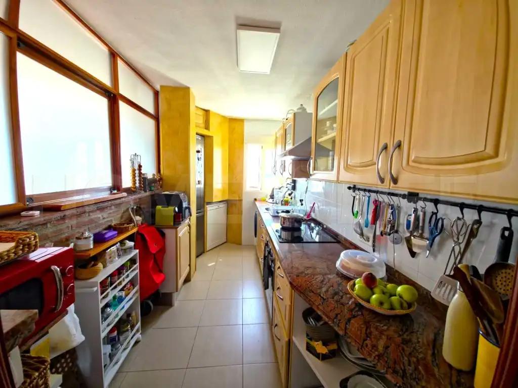 Küche von Wohnungen zum Verkauf in Benalmádena mit Privatgarten, Möbliert und Gemeinschaftspool