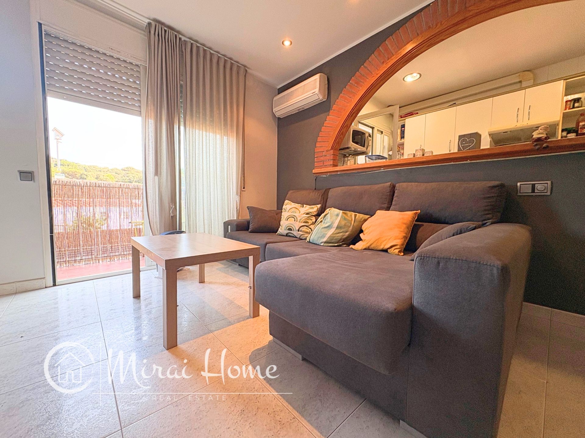 Living room of Flat for sale in Vilalba Sasserra  with Air Conditioner and Balcony