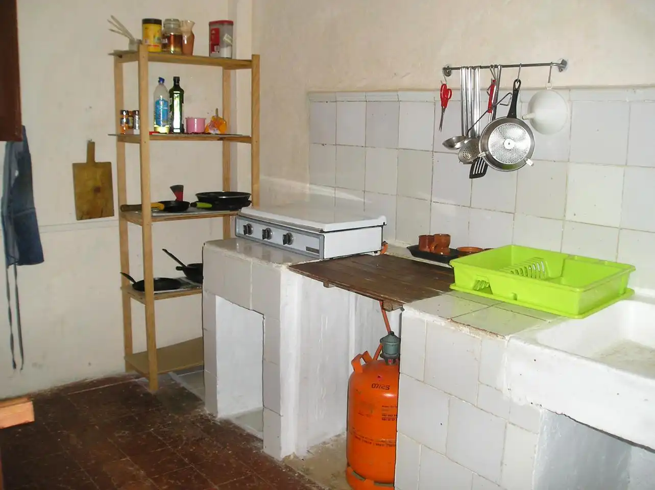 Cuina de Casa o xalet en venda en Terrer amb Terrassa i Moblat