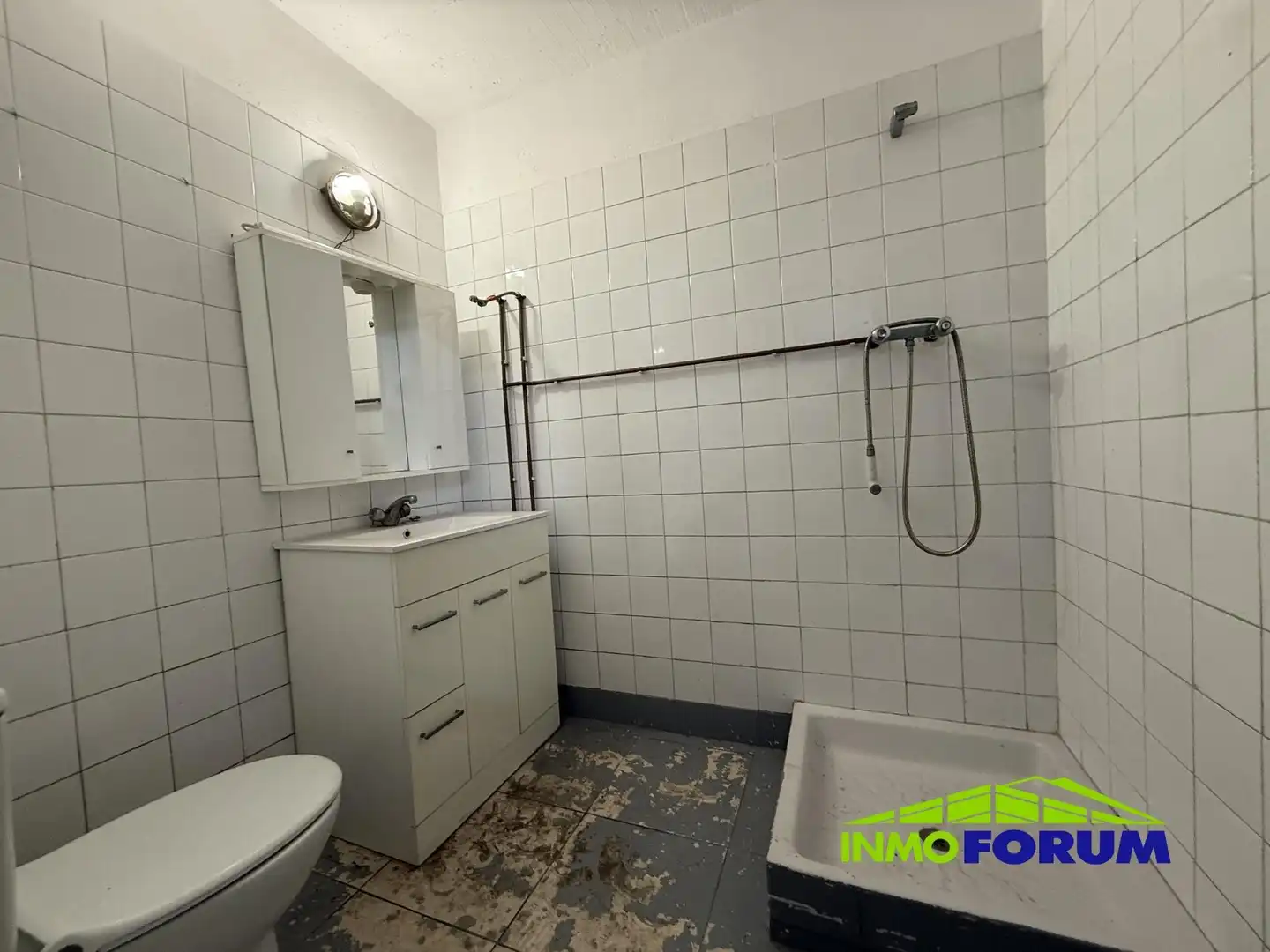 Bathroom of Commercial properties for sale in Cambre 